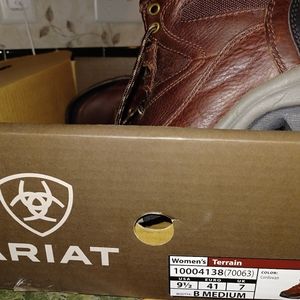 ARIAT Women's Boots NWT